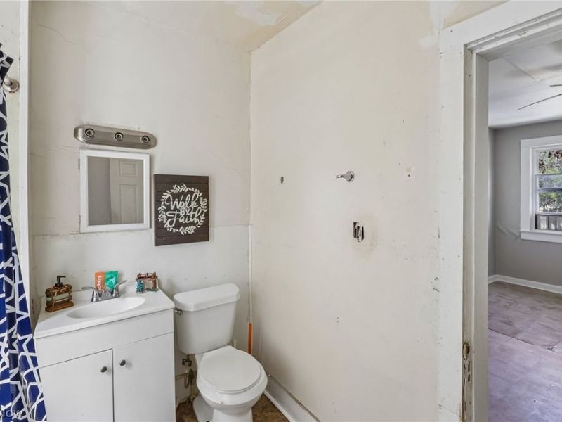 942 E 79th Street, Cleveland, OH 44103 Photo 34
