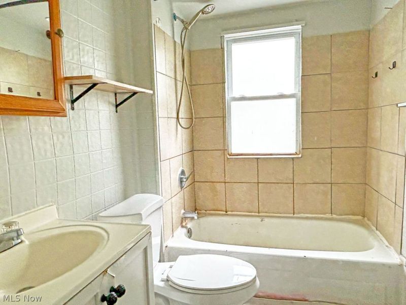 3329 W 99TH Street, Cleveland, OH 44102 Photo 12