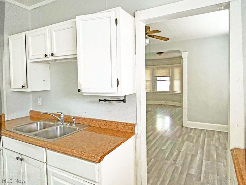 3329 W 99TH Street, Cleveland, OH 44102 Photo 3