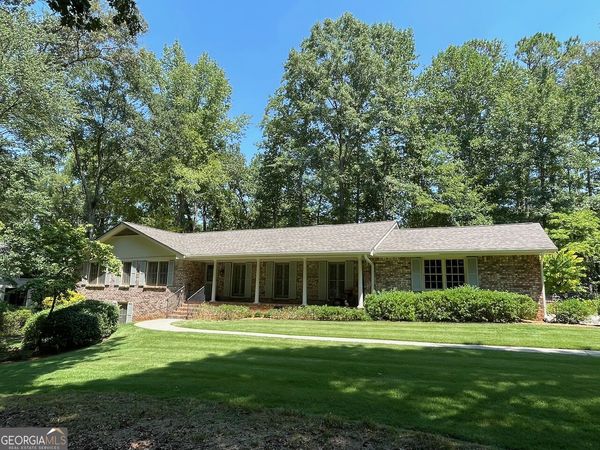 203 Aberdeen Drive, Peachtree City, GA 30269