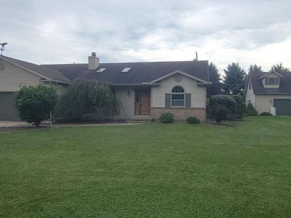 41 W Adams Drive, Fremont, OH 43420