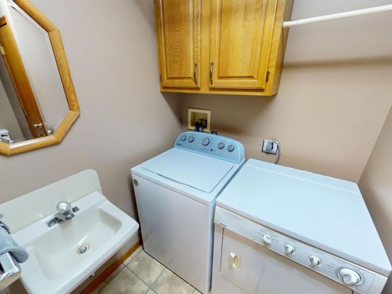 41 W Adams Drive, Fremont, OH 43420 Photo 32