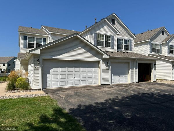 603 Providence Drive , Shakopee, MN 55379