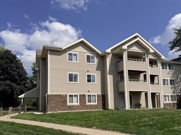 1124 Morraine View DRIVE, Unit 202, Madison, WI 53719