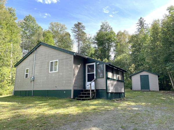176 Main Street , Jackman, ME 04945