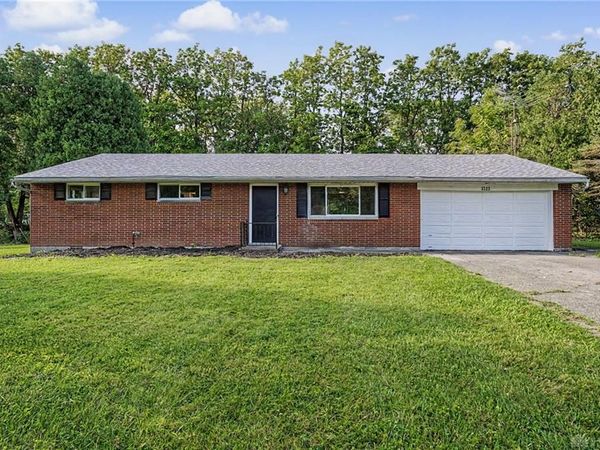 3323 Claydor Drive, Beavercreek, OH 45431