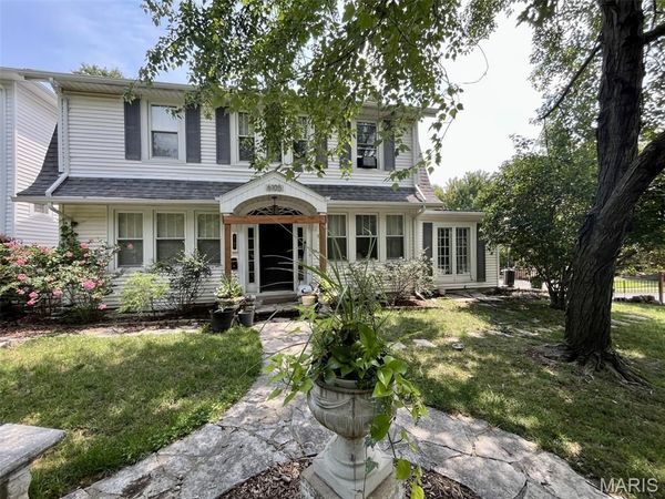 6105 Simpson Avenue, St Louis, MO 63139