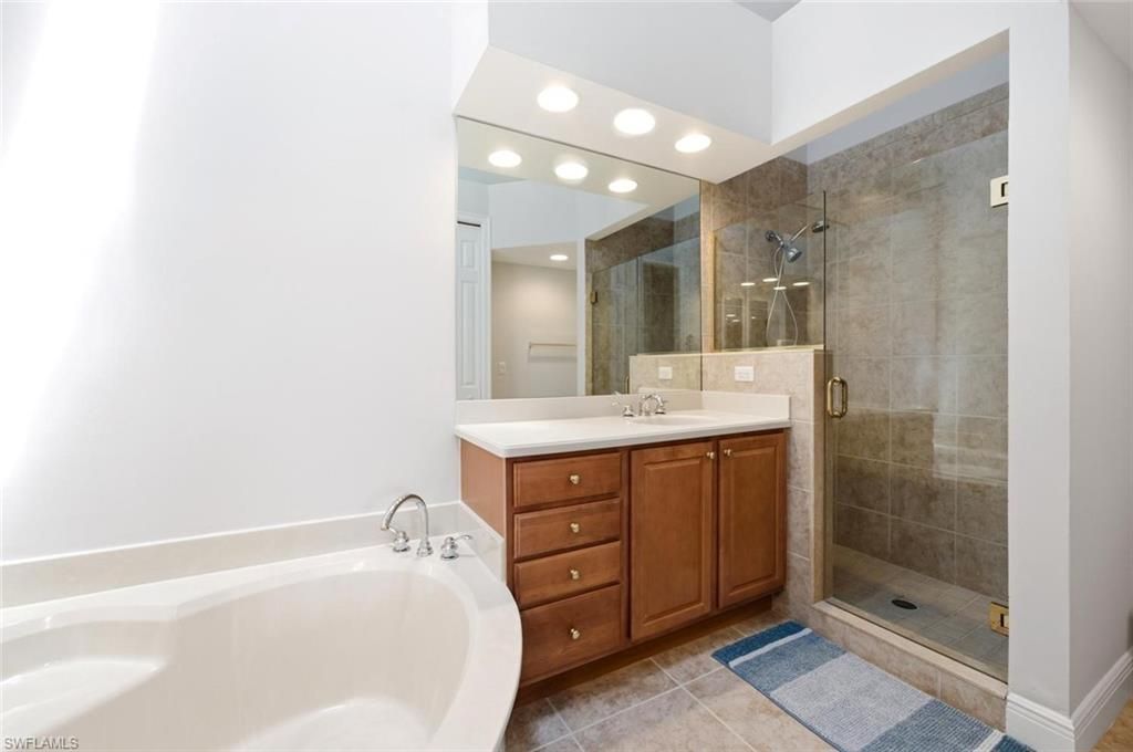 7877 Hawthorne Dr, Unit 104, Naples, FL 34113 Photo