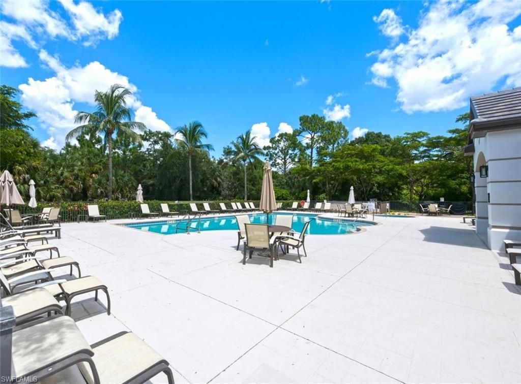 7877 Hawthorne Dr, Unit 104, Naples, FL 34113 Photo