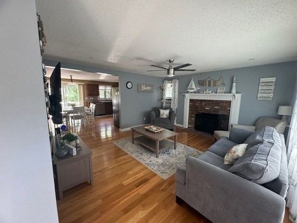 66 Central St, Unit 1, Falmouth, MA 02536
