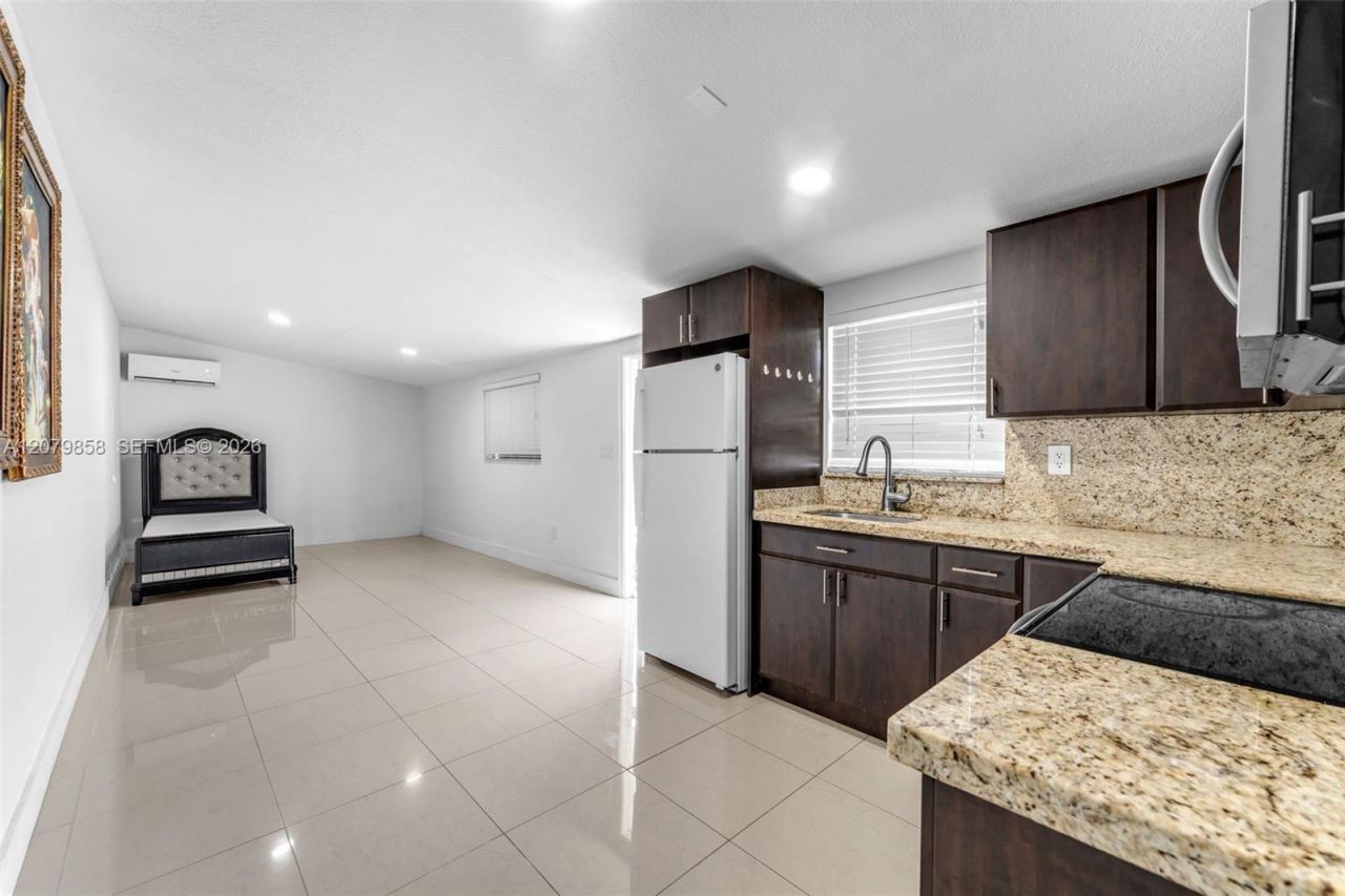 9741 Bahama Dr , Cutler Bay, FL 33189 Photo