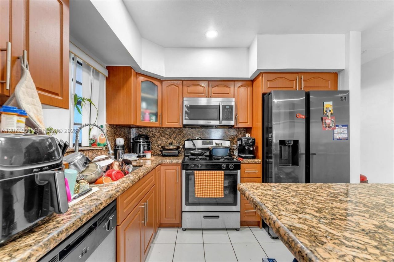 9741 Bahama Dr , Cutler Bay, FL 33189 Photo