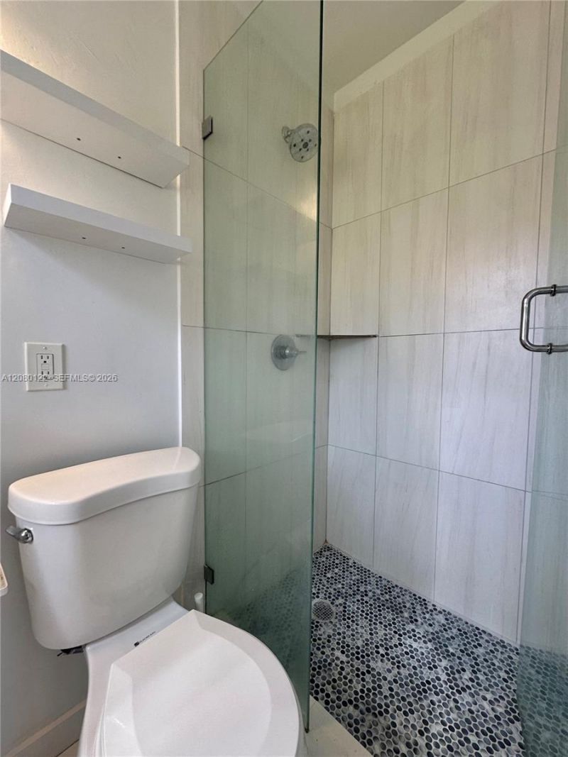 415 75th St, Unit 2A, Miami Beach, FL 33141 Photo