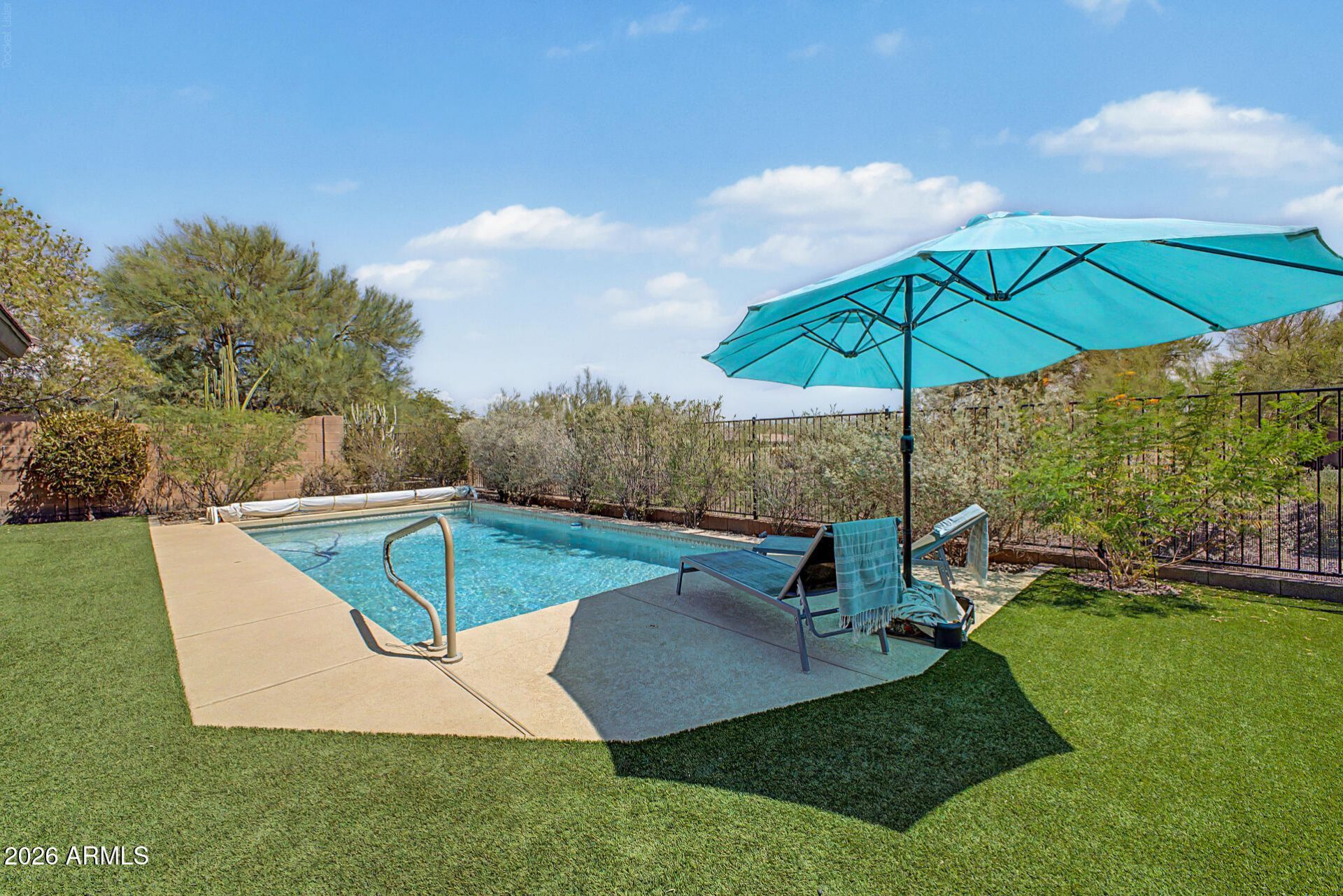 41701 N Golf Crest Road, Anthem, AZ 85086 Main Photo