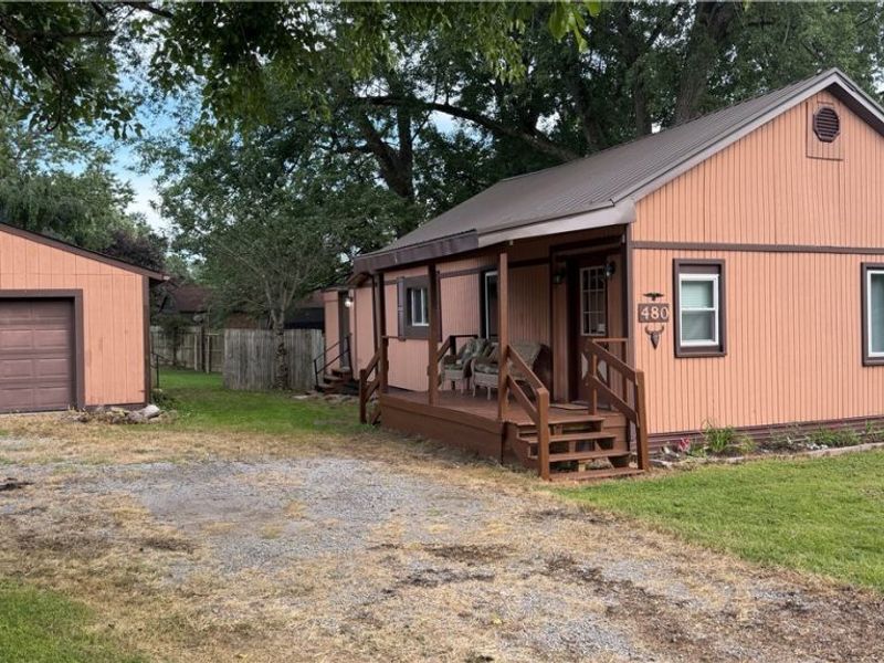 480 N Leavitt Road, Leavittsburg, OH 44430 Photo 1