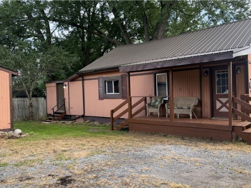 480 N Leavitt Road, Leavittsburg, OH 44430 Photo 3