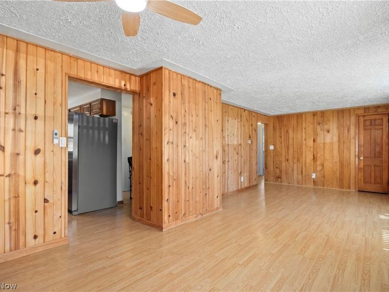 4885 Oster Road, Sheffield Lake, OH 44054 Photo 12