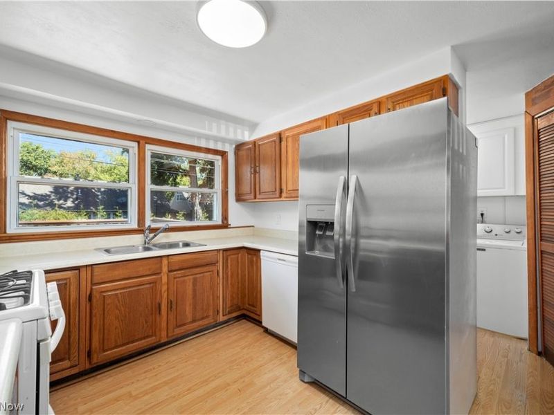 4885 Oster Road, Sheffield Lake, OH 44054 Photo 4
