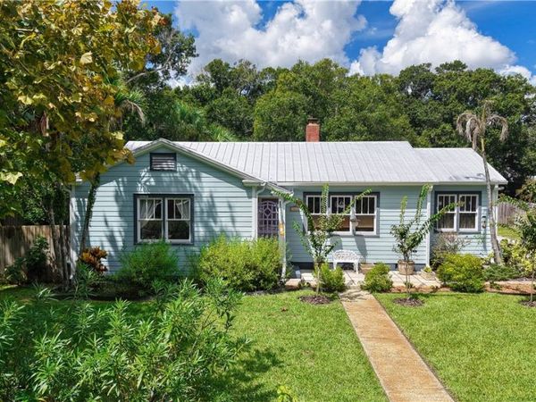 1825 21st Avenue, Vero Beach, FL 32960