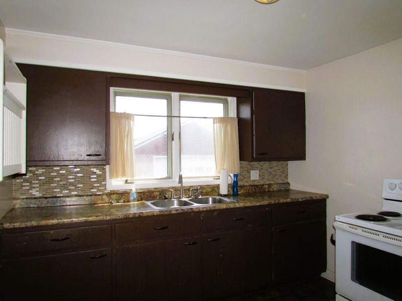 617 E Pike Street, Jackson Center, OH 45334 Photo 8