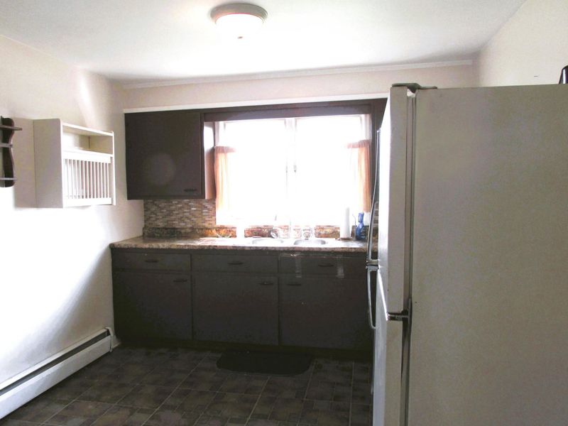 617 E Pike Street, Jackson Center, OH 45334 Photo 9