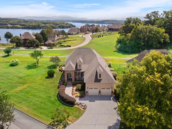 240 Goldcrest Drive, Vonore, TN 37885