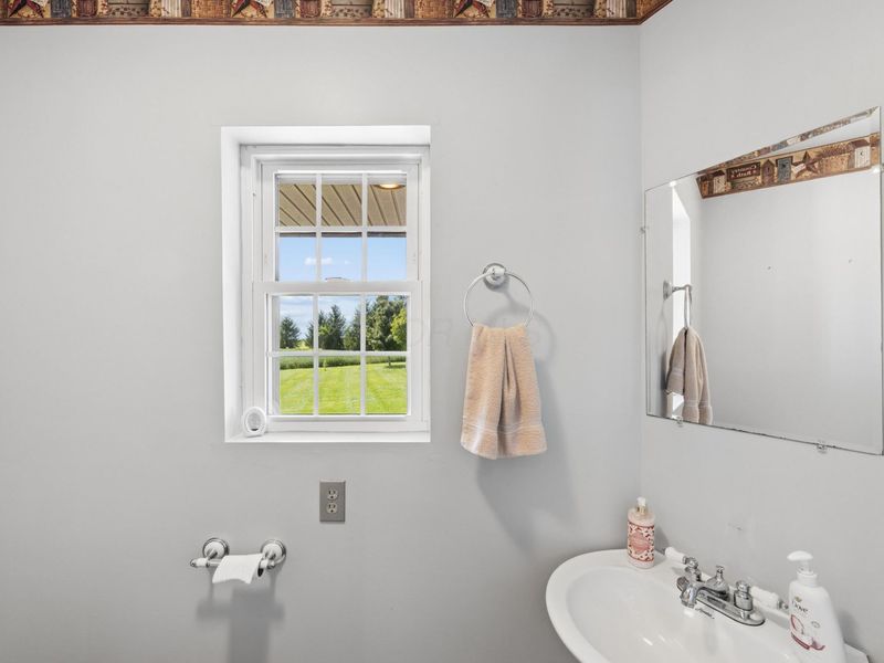 18964 London Road, Circleville, OH 43113 Photo 32