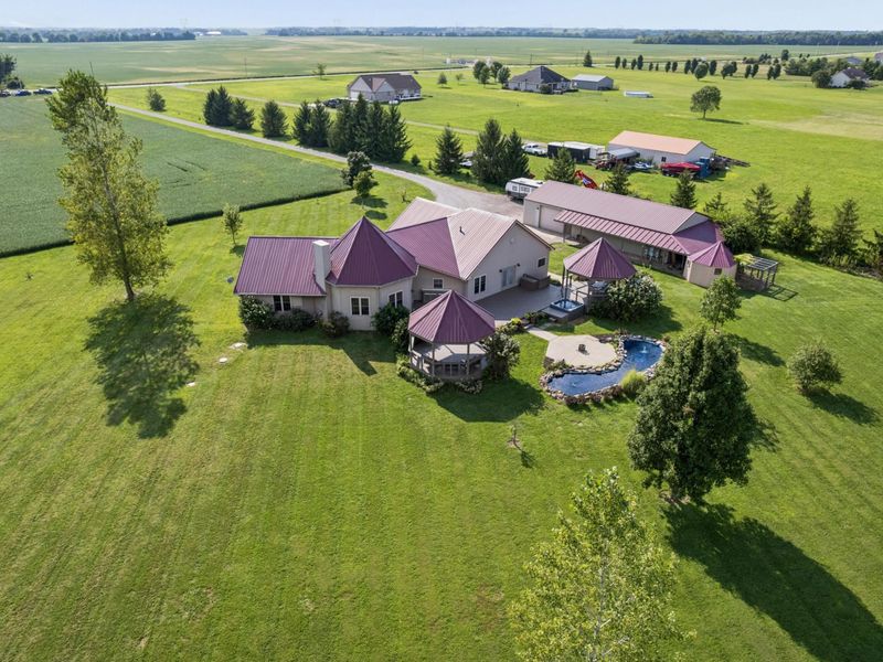 18964 London Road, Circleville, OH 43113 Photo 8