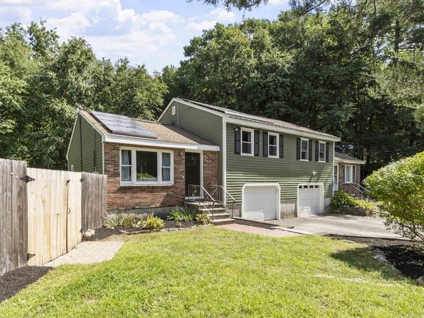 34 Hemlock Circle, Unit A, Sandown, NH 03873