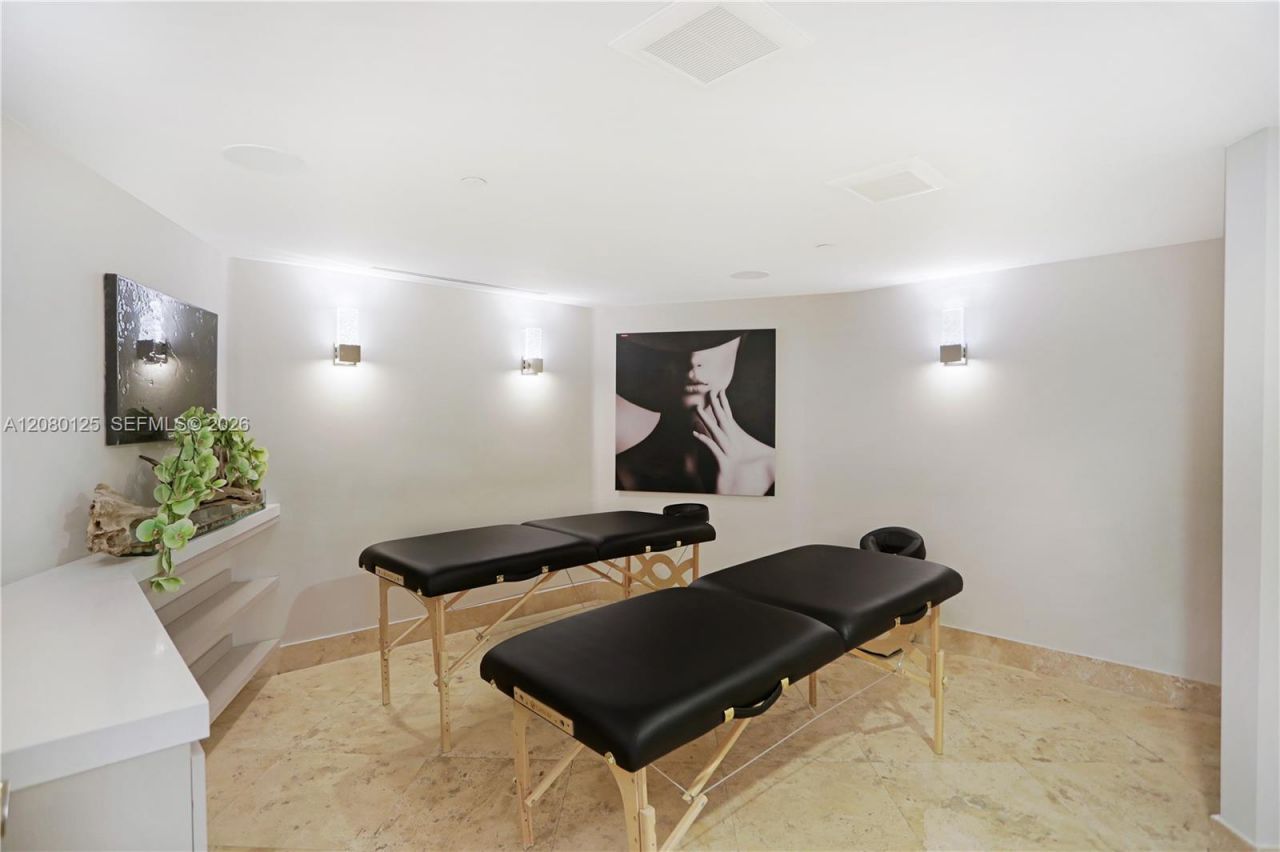 17555 Collins Ave , Unit 308, Sunny Isles Beach, FL 33160 Photo