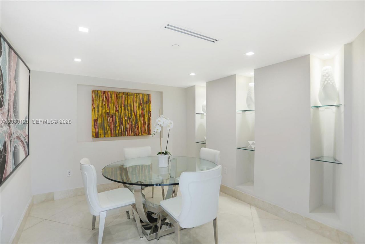 17555 Collins Ave , Unit 308, Sunny Isles Beach, FL 33160 Photo