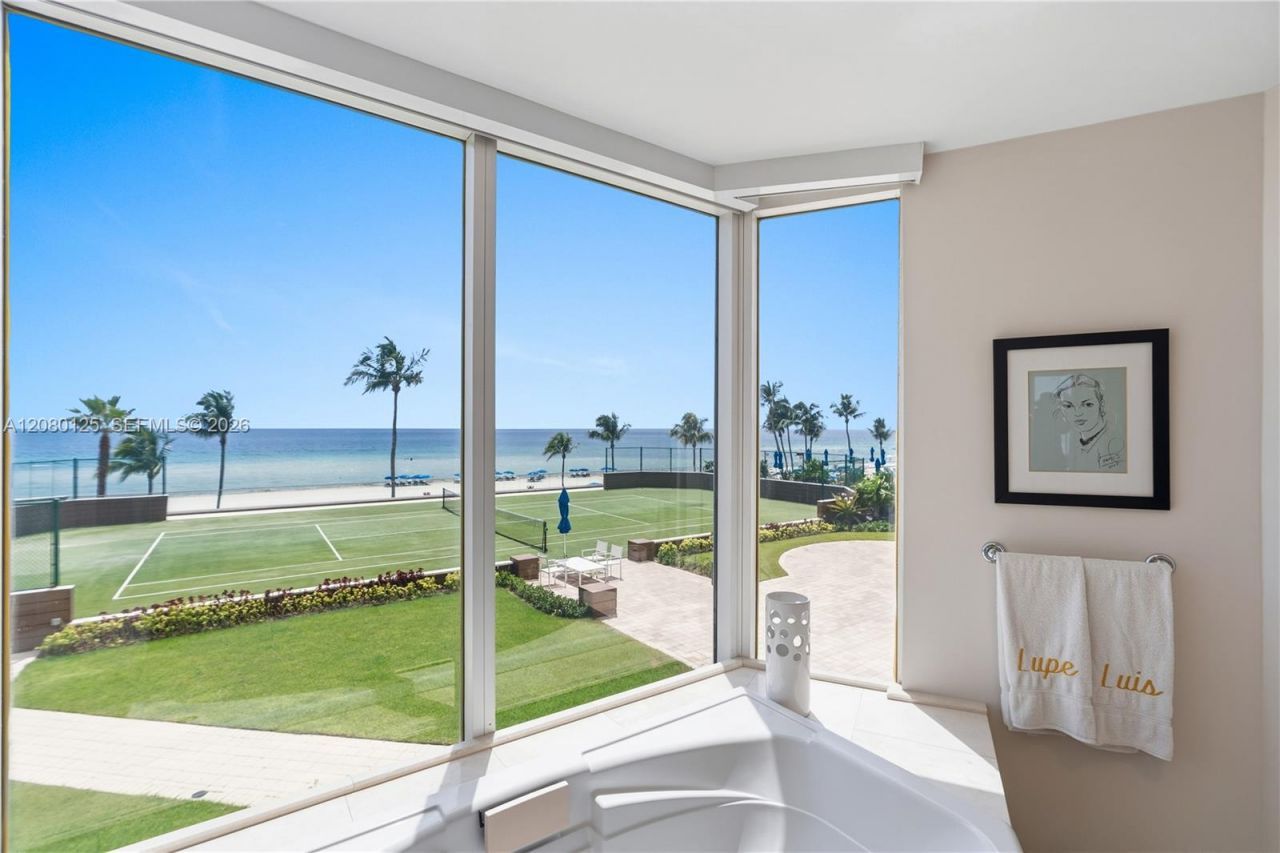 17555 Collins Ave , Unit 308, Sunny Isles Beach, FL 33160 Photo