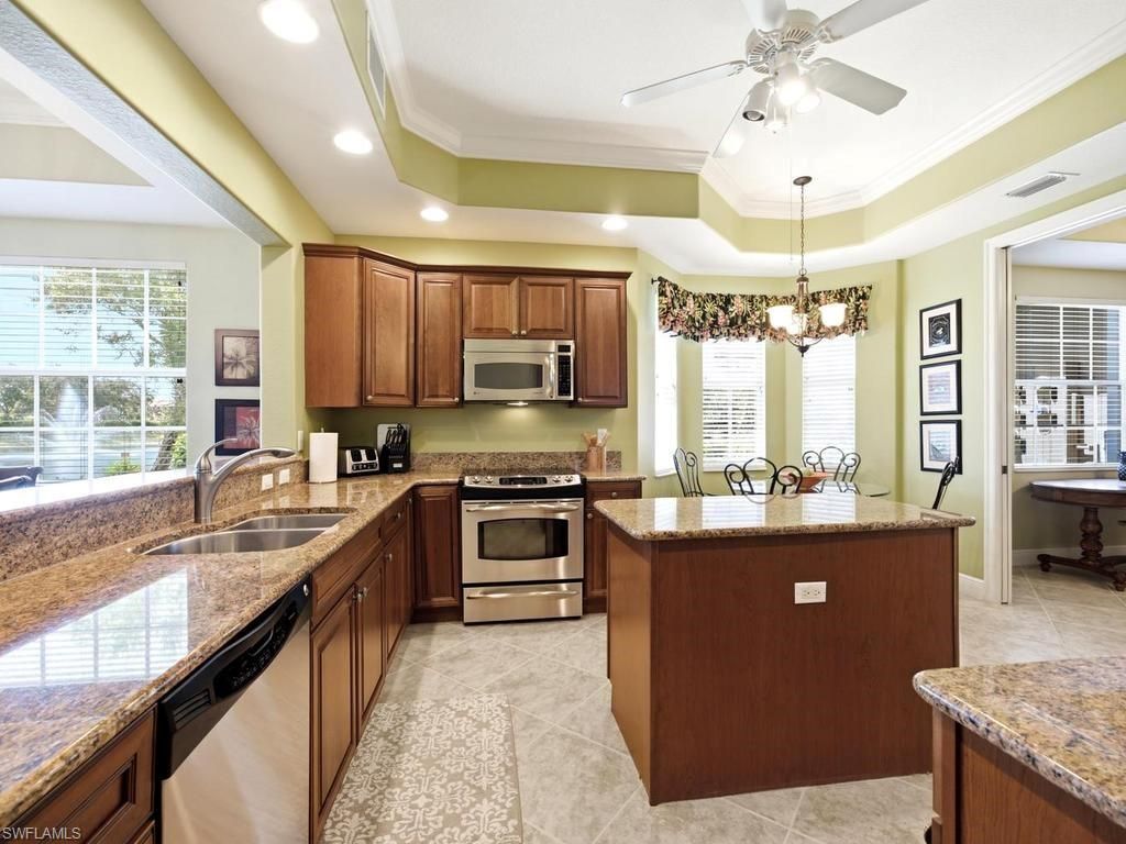 7877 Hawthorne Dr, Unit 102, Naples, FL 34113 Photo
