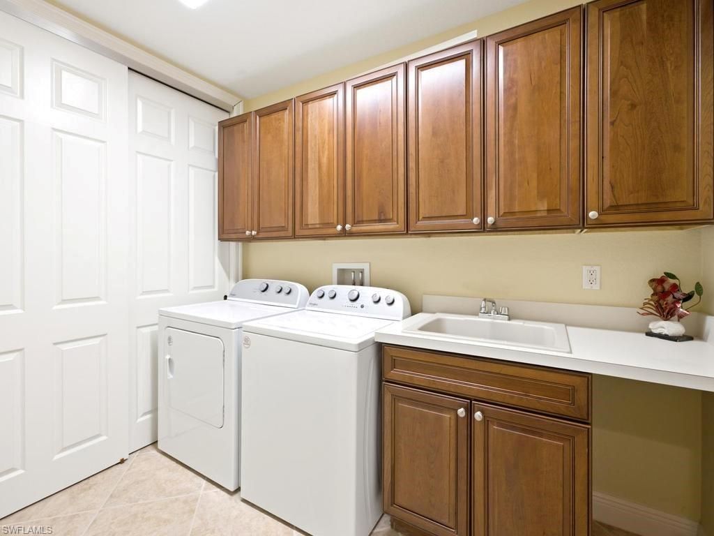 7877 Hawthorne Dr, Unit 102, Naples, FL 34113 Photo