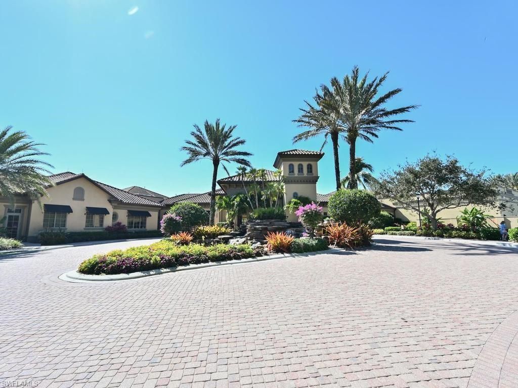 7877 Hawthorne Dr, Unit 102, Naples, FL 34113 Photo