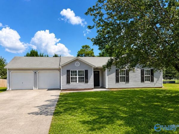 220 Barberry Lane, Toney, AL 35773