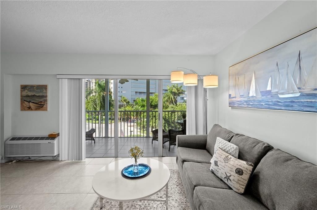 1 Bluebill Ave , Unit 408, Naples, FL 34108 Photo