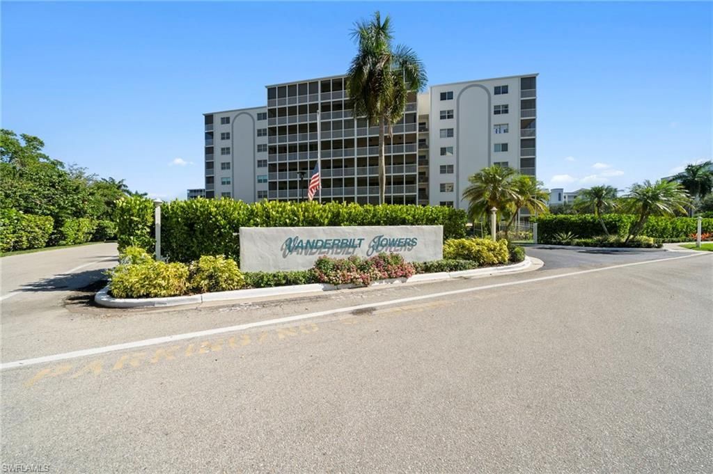 1 Bluebill Ave , Unit 408, Naples, FL 34108 Photo