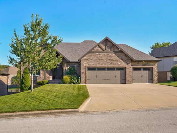 835 E Donegal Circle , Nixa, MO 65714