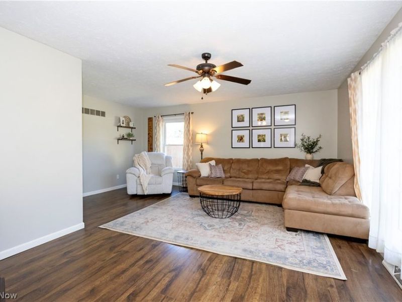 708 Youngs Terrace, Loudonville, OH 44842 Photo 12