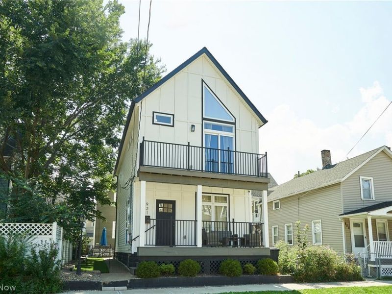921 Jefferson Avenue, Cleveland, OH 44113 Photo 2