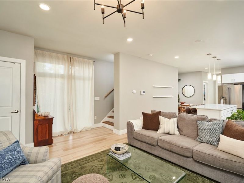 921 Jefferson Avenue, Cleveland, OH 44113 Photo 6