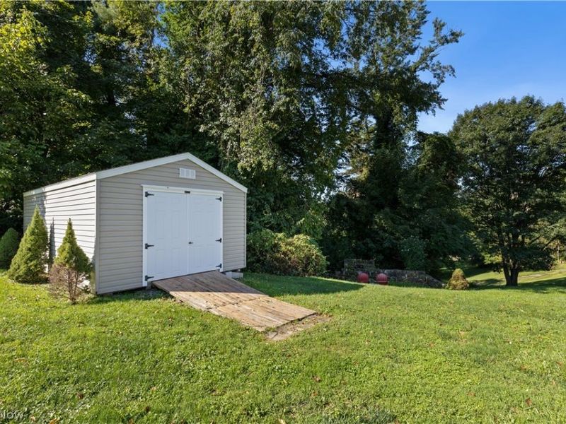 35210 Kirkwood Avenue, Barnesville, OH 43713 Photo 12