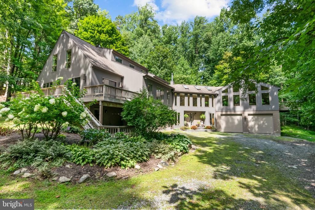 515 KULPS ROAD, BARTO, PA 19504