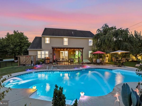1 STONE HEDGE DRIVE, LEBANON, PA 17042