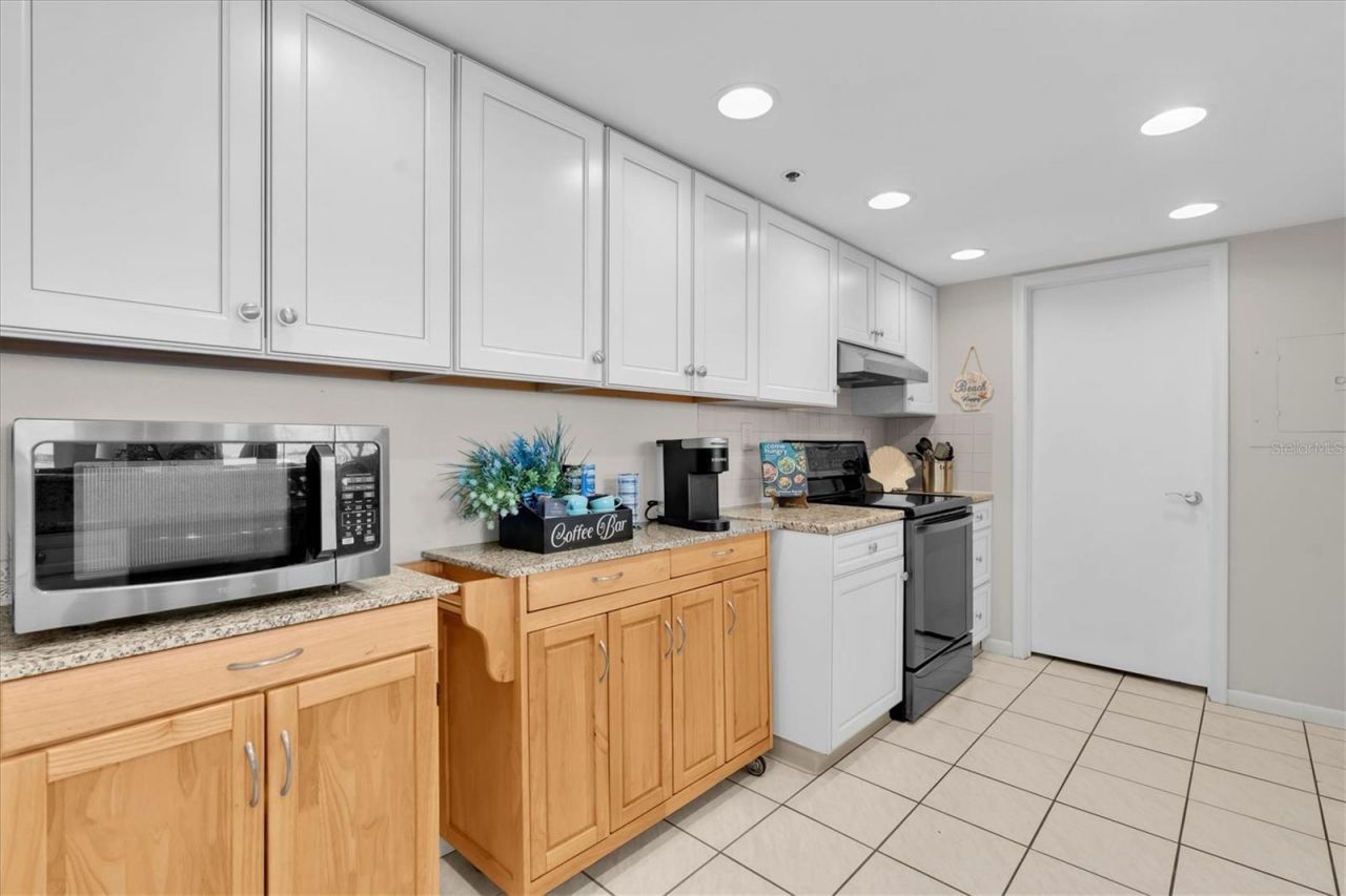 6287 Bahia Del Mar Circle, Unit 401, Saint Petersburg, FL 33715 Photo