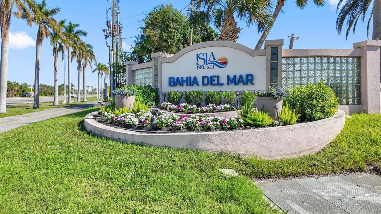 6287 Bahia Del Mar Circle, Unit 401, Saint Petersburg, FL 33715 Photo