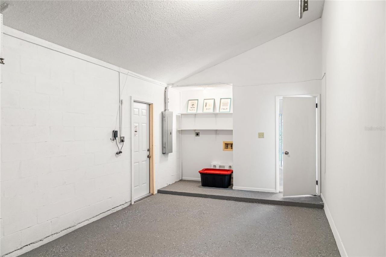 420 Melody Circle, Sarasota, FL 34237 Photo