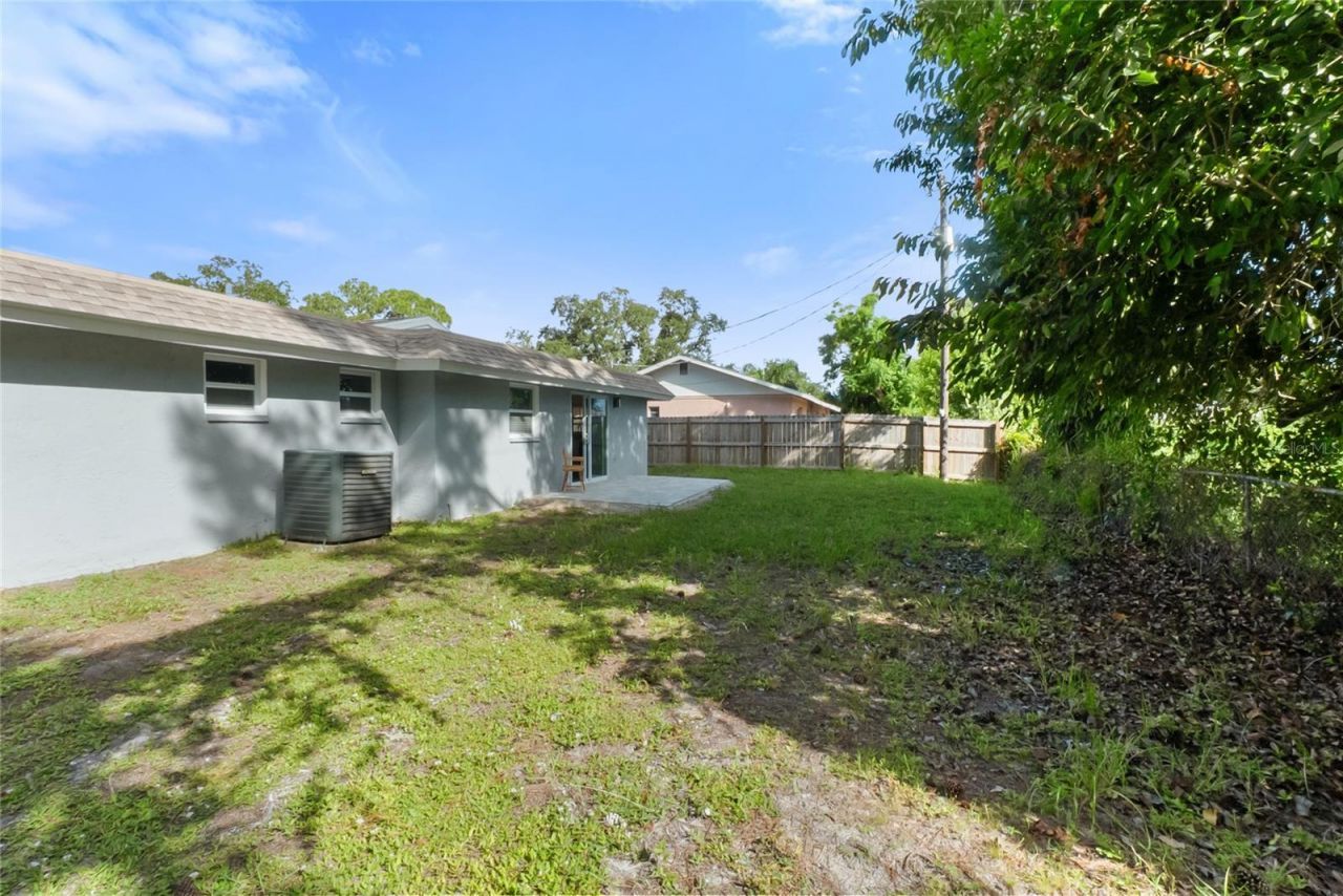 420 Melody Circle, Sarasota, FL 34237 Photo