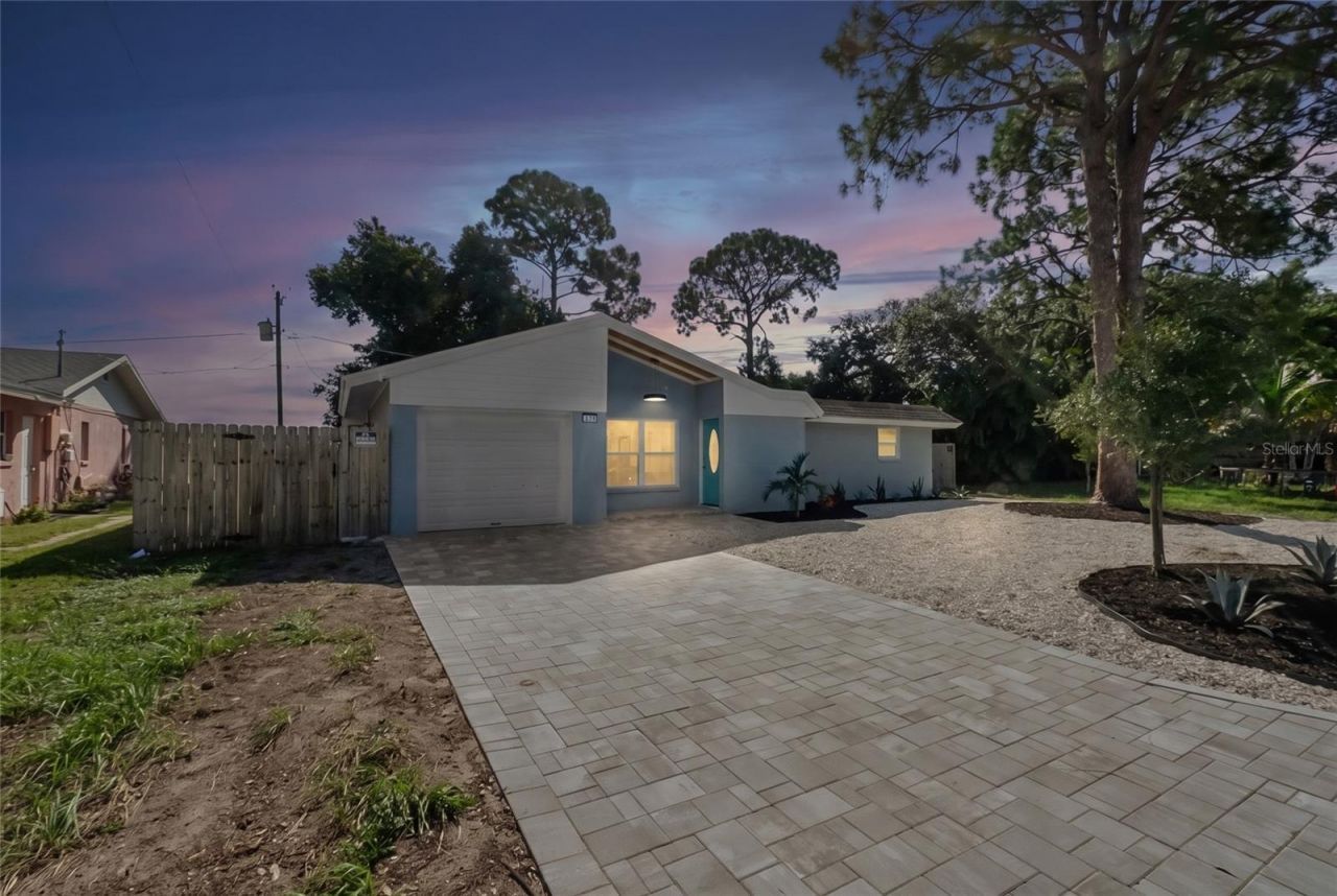 420 Melody Circle, Sarasota, FL 34237 Photo